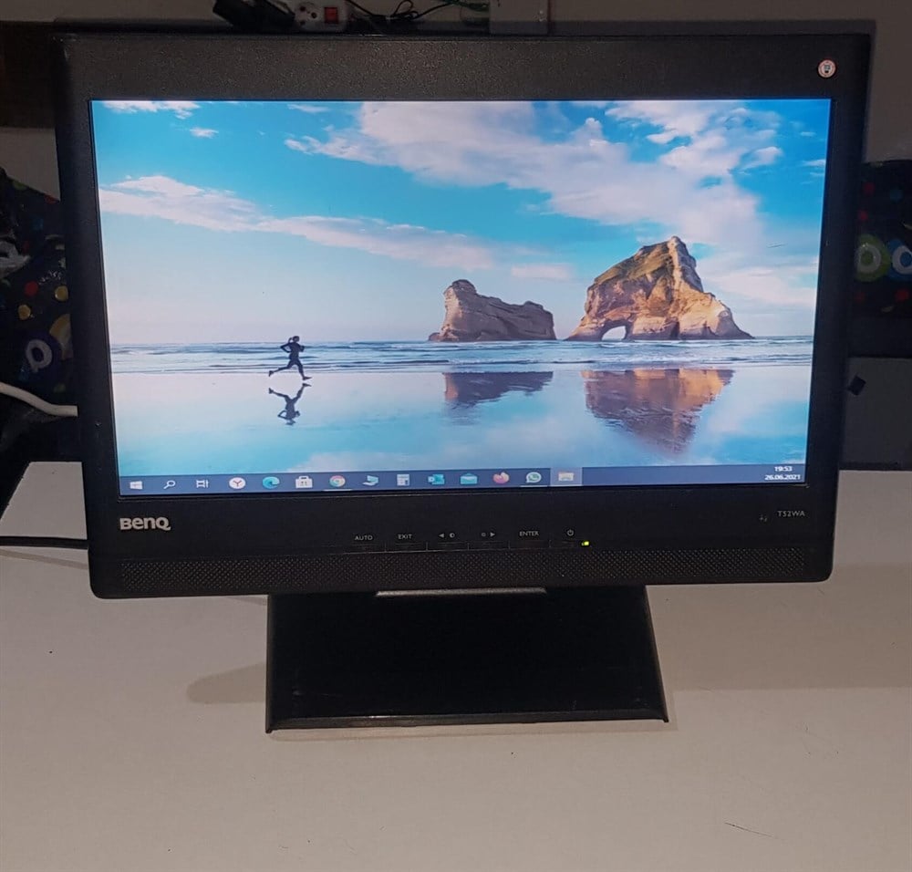 BENQ W1508 T52WA 15 inç LCD WİDE GENİŞ EKRAN MONİTÖR