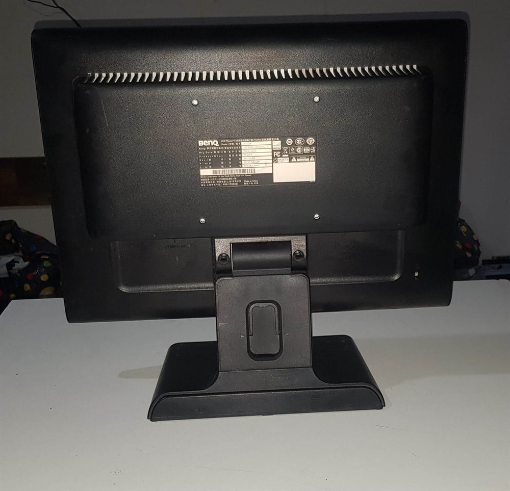 BENQ W1508 T52WA 15 inç LCD WİDE GENİŞ EKRAN MONİTÖR