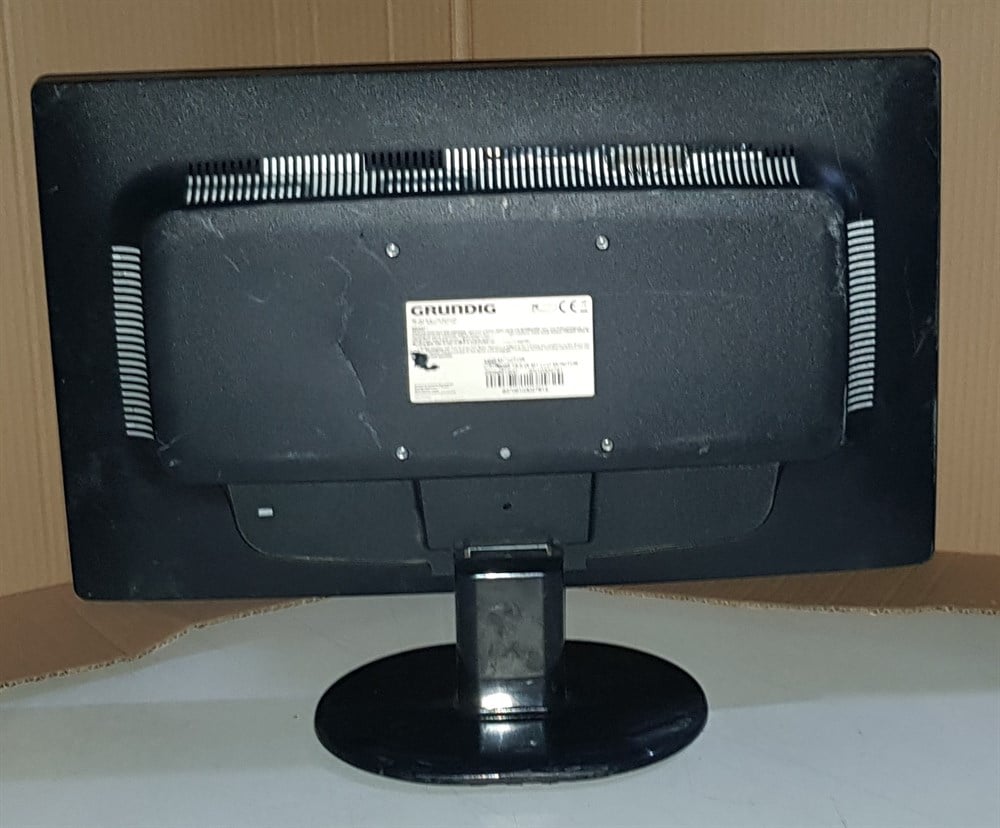 CREAGRUNDİG GR-18.5 inç WM1 LCD WİDE GENİŞ EKRAN MONİTÖR VGA2.EL Temiz Monitör2.EL GRUNDİG GR-18.5 inç WM1 LCD WİDE GENİŞ EKRAN MONİTÖR