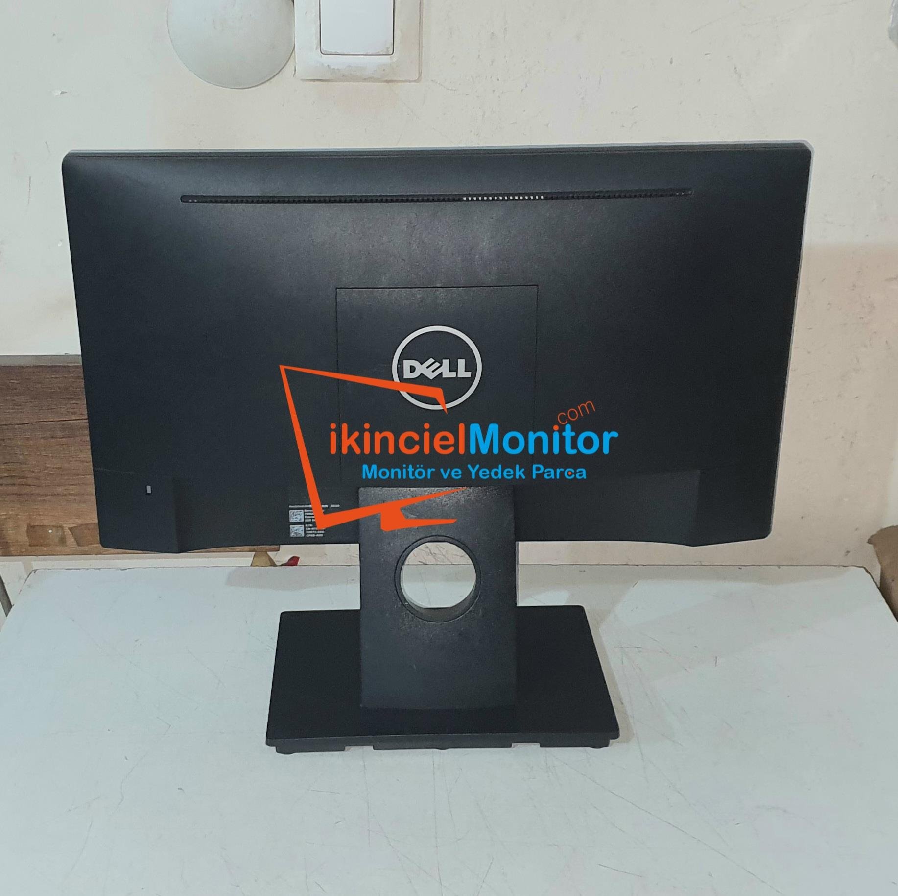 DELL E1916Hef 18.5 inç HD LED Monitör DP Az Kullanılmış