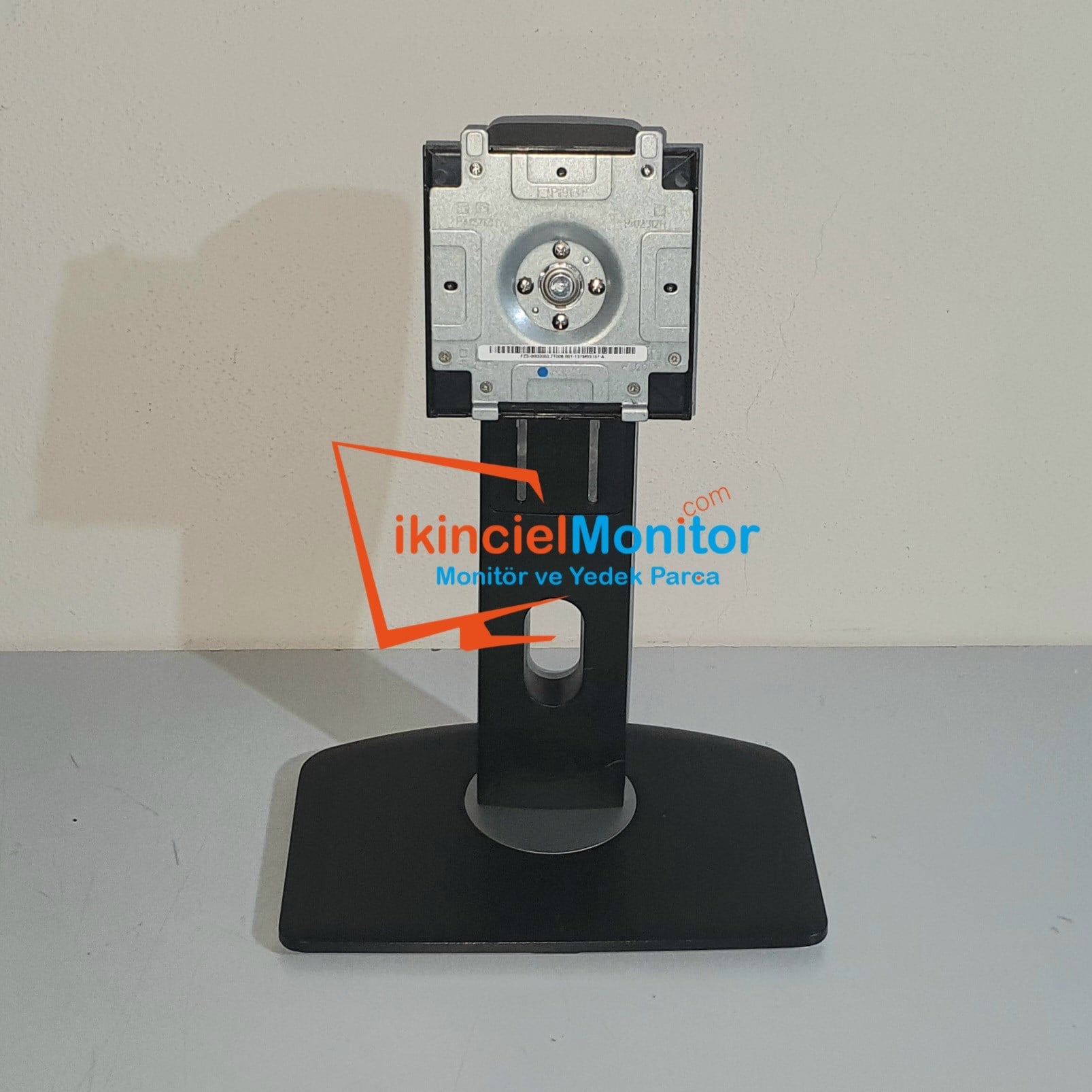 DELL Monitör Ayağı Standı 17 ile 24 inç Arası Uygundur