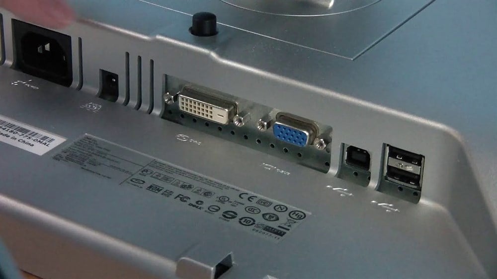 DELLDell 1707fpc 17 inç LCD Kare Monitör2.EL Temiz Monitör2.EL ÇOK TEMİZ HP L1710 17 inç LCD Kare Teşhir Monitör