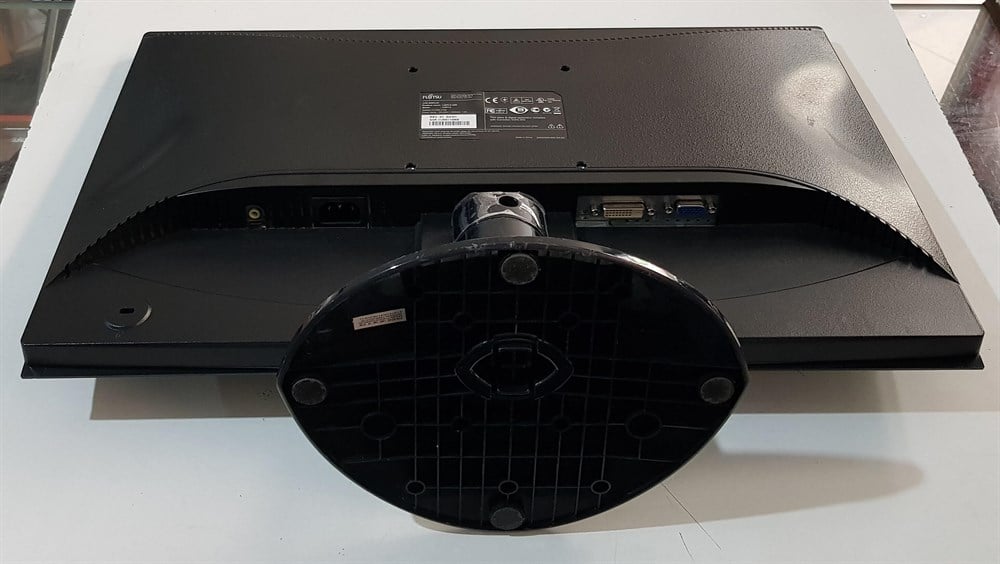 Fujitsu L22T-4 21.5 inç 5ms VGA (Analog + DVI) Full HD LED Monitör Hoparlörlü