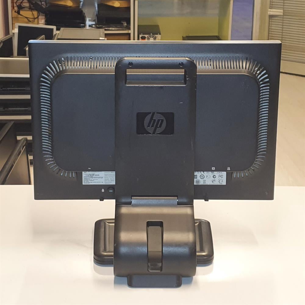 HP Hewlett-PackardHP LA1905WG 19 LCD GENİŞ EKRAN MONİTOR VGA DVI DisplayPort GİRİŞLİ YATAY VE DİKEY KULLANIM2.EL Temiz MonitörHP LA1905WG 19 inç Lcd Monitör DisplayPort Girişli 2.El