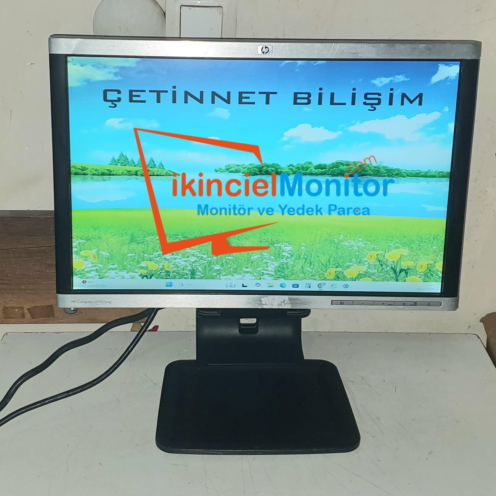 HP LA1905wg 19