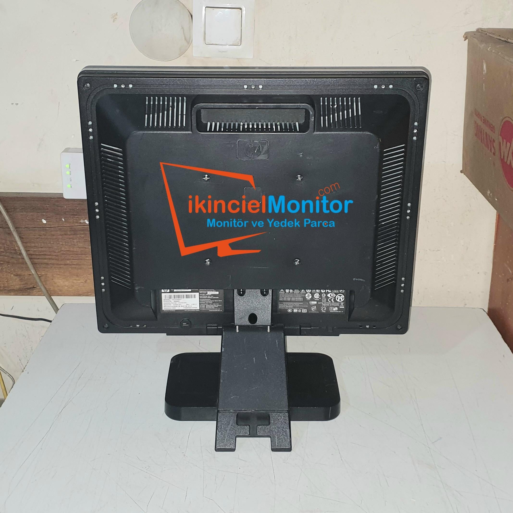 HP LE1711 17