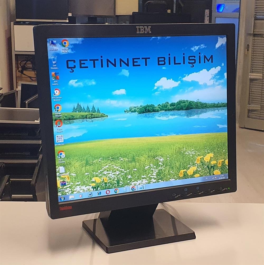 IBMLenovo 17 inç Lcd Kare Monitör2.EL Temiz Monitör2.El Lenovo 17 inç Lcd Kare Ekran Güvenlik Kamera Monitörü