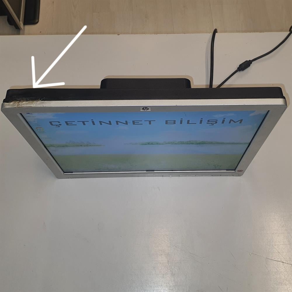 ikincielmonitor.com17 inç Lcd Kare Monitör Vga Girişli KusurluDefolu Monitör2.El 17 inç Lcd Kare Monitör Vga Girişli Kusurlu Ayaklı Ayaksız