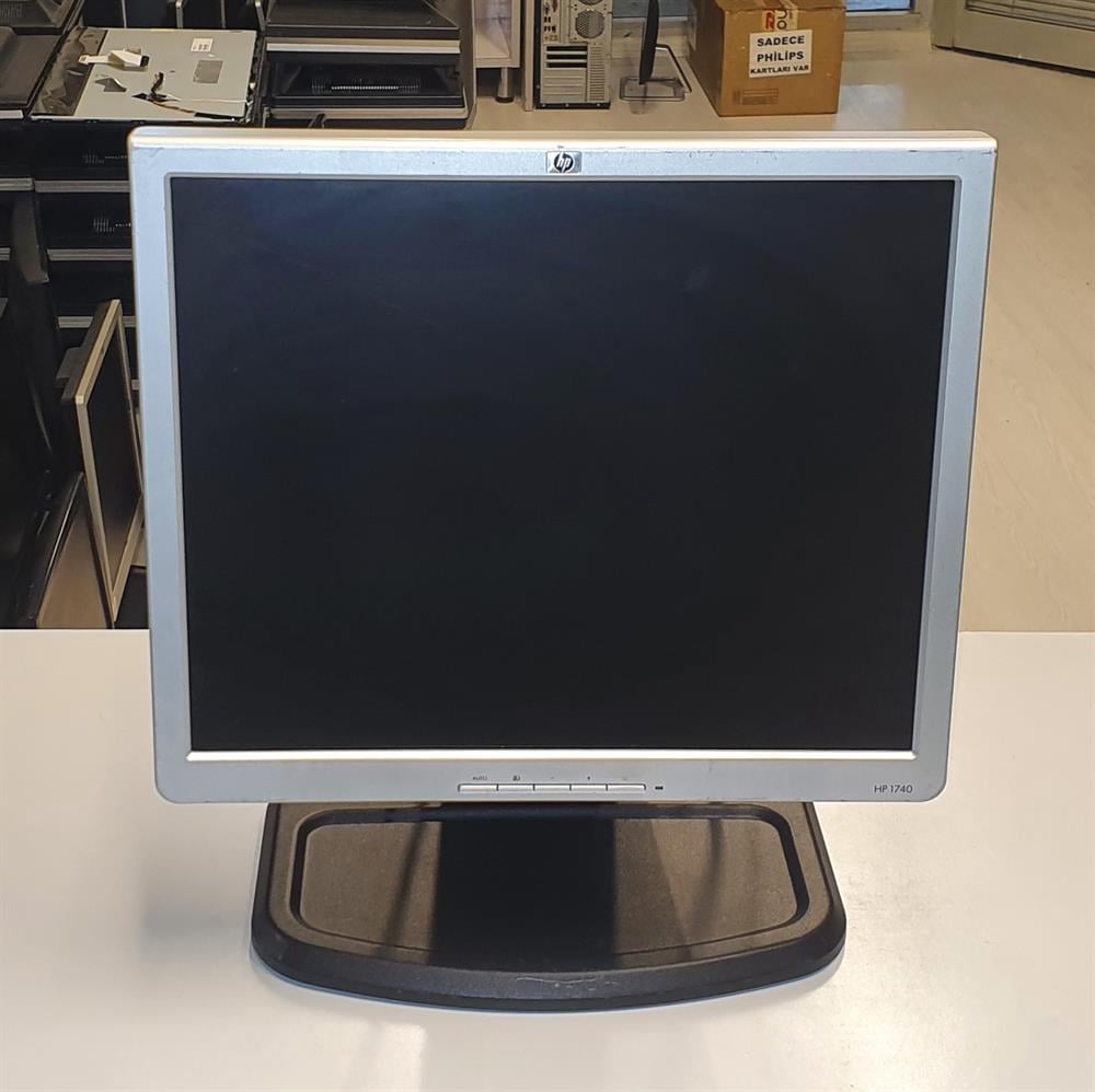 ikincielmonitor.comKARIŞIK MARKALARDA AZ DEFOLU 17 inç LCD KARE MONİTÖRLER VGA ÇIKIŞLIAz Defolu Monitör17 inç Lcd Monitör Bilgisayar Kamera Monitörü 2.El
