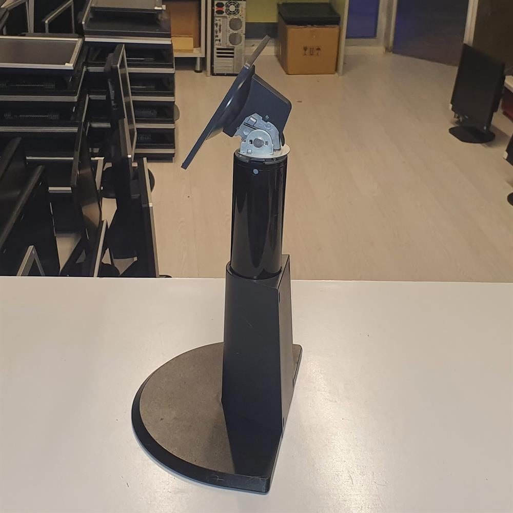LENOVOVESA PİVOT MONİTÖR AYAĞI TUTUCU YÜKSELTİCİ STANDIVesa Monitör Ayağı2.El Vesa Monitör Ayağı Standı Geniş Dikey Kullanım 75x75mm