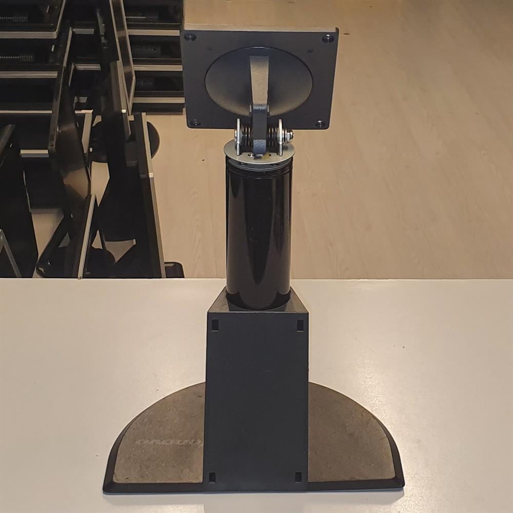 LENOVOVESA PİVOT MONİTÖR AYAĞI TUTUCU YÜKSELTİCİ STANDIVesa Monitör Ayağı2.El Vesa Monitör Ayağı Standı Geniş Dikey Kullanım 75x75mm