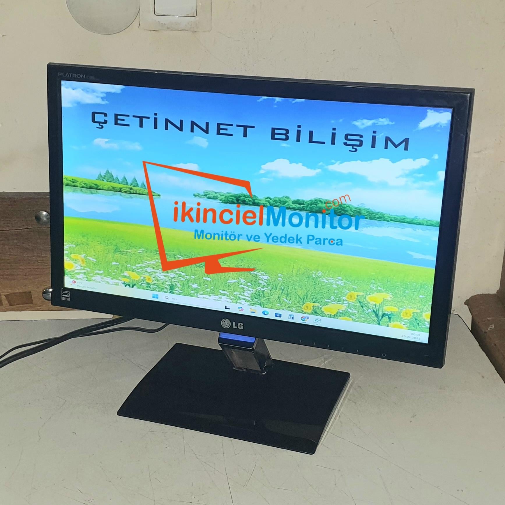LG  E1960-PN 18.5