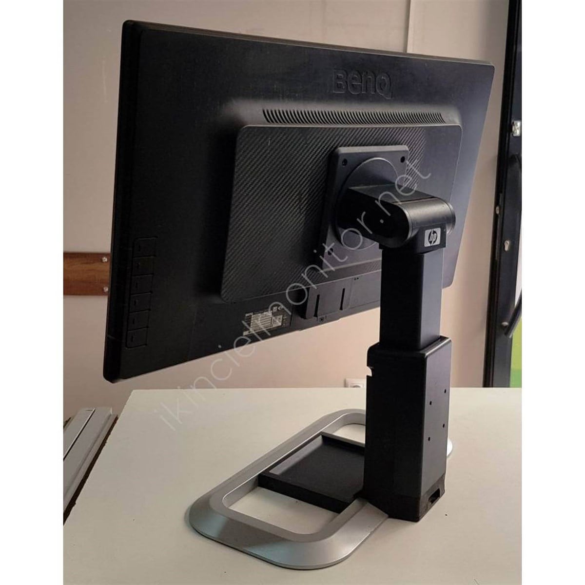 MONİTÖR - TV ORJİNAL PİVOT AYAK YATAY DİKEY KULLANIM SAĞA VE SOLA 45 DERECE DÖNEBİLME MASA STANDI 15 - 24 inç (inch) arası uygun (satılan ürün AYAK dır) Monitör Değildir
