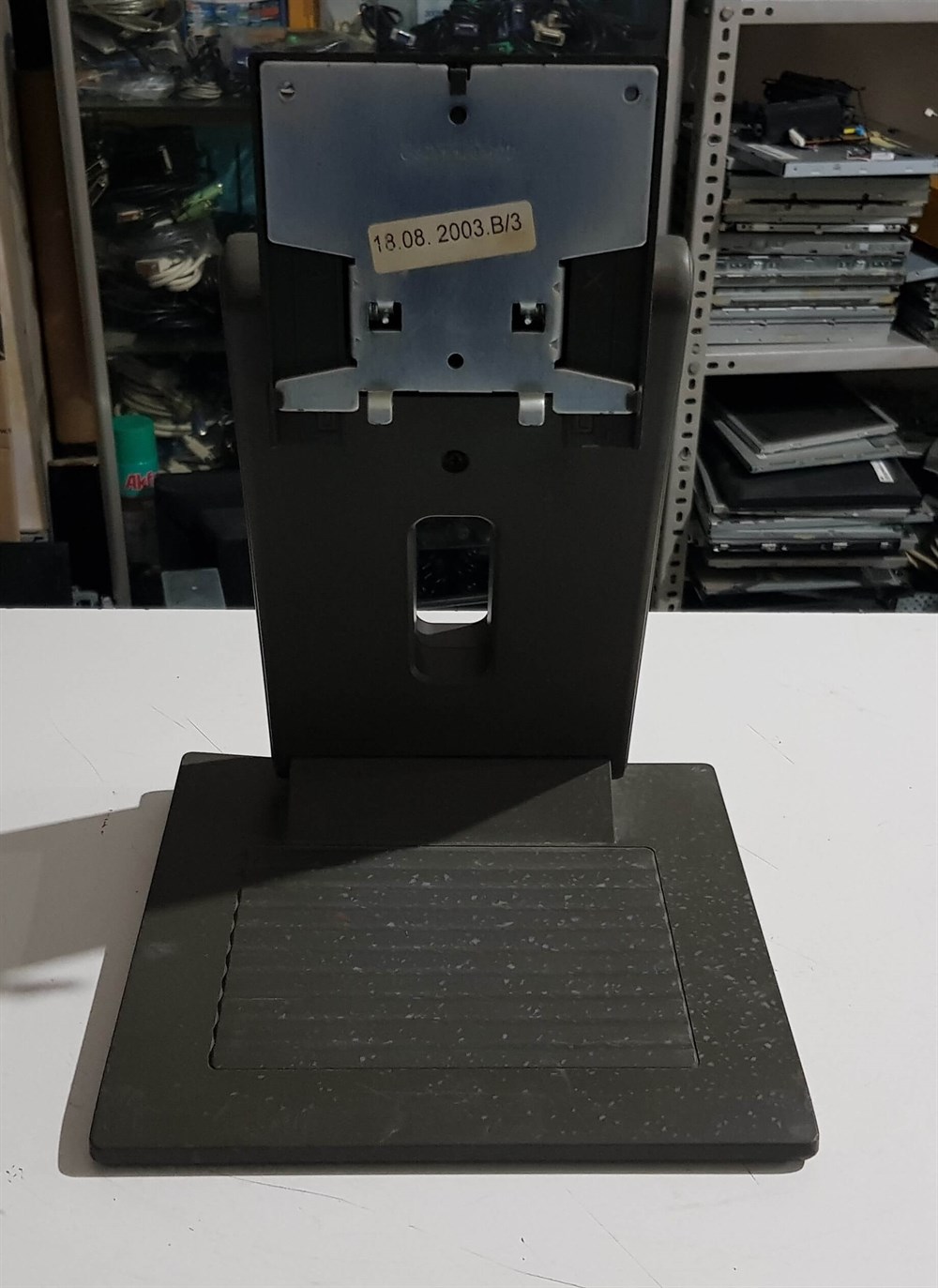 MONİTÖR TV ORJİNAL 100x100 mm PİVOT AYAK MONİTÖR MASA STANTI 15 - 24 inç STANDART AYAK FÜME RENK