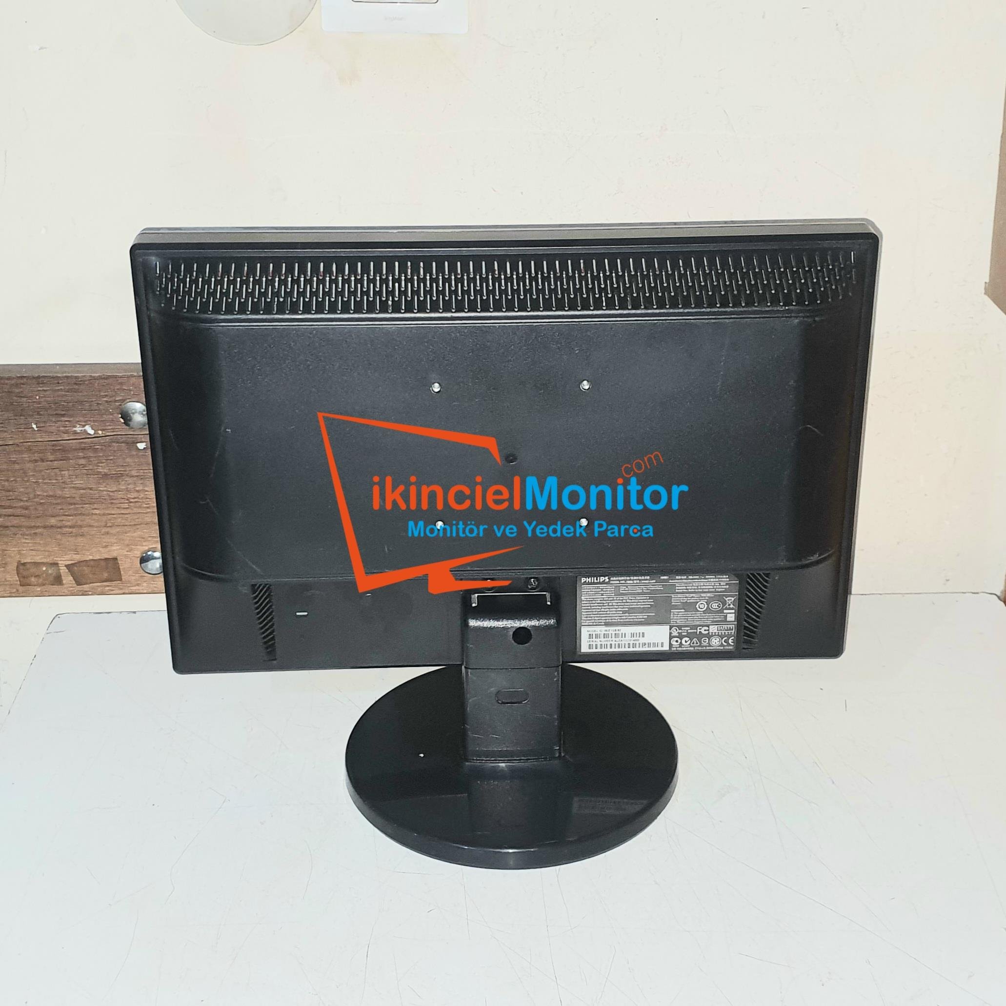 Samsung 632NW 15.6