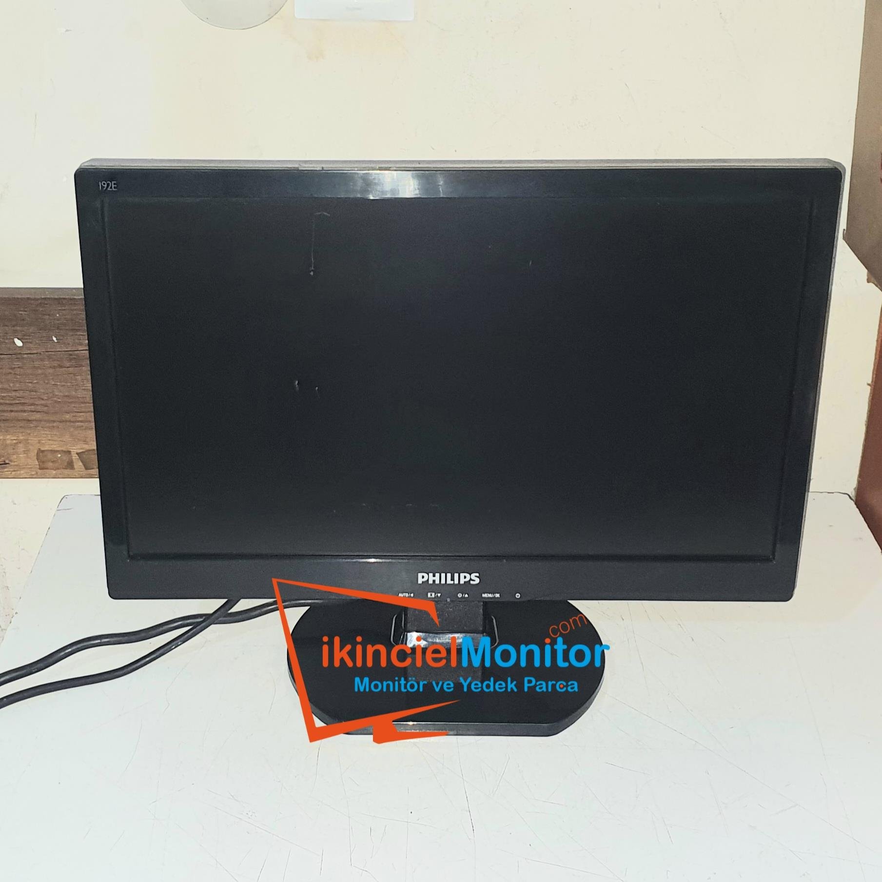Philips 192E 18.5 inç LED Monitör 2.El