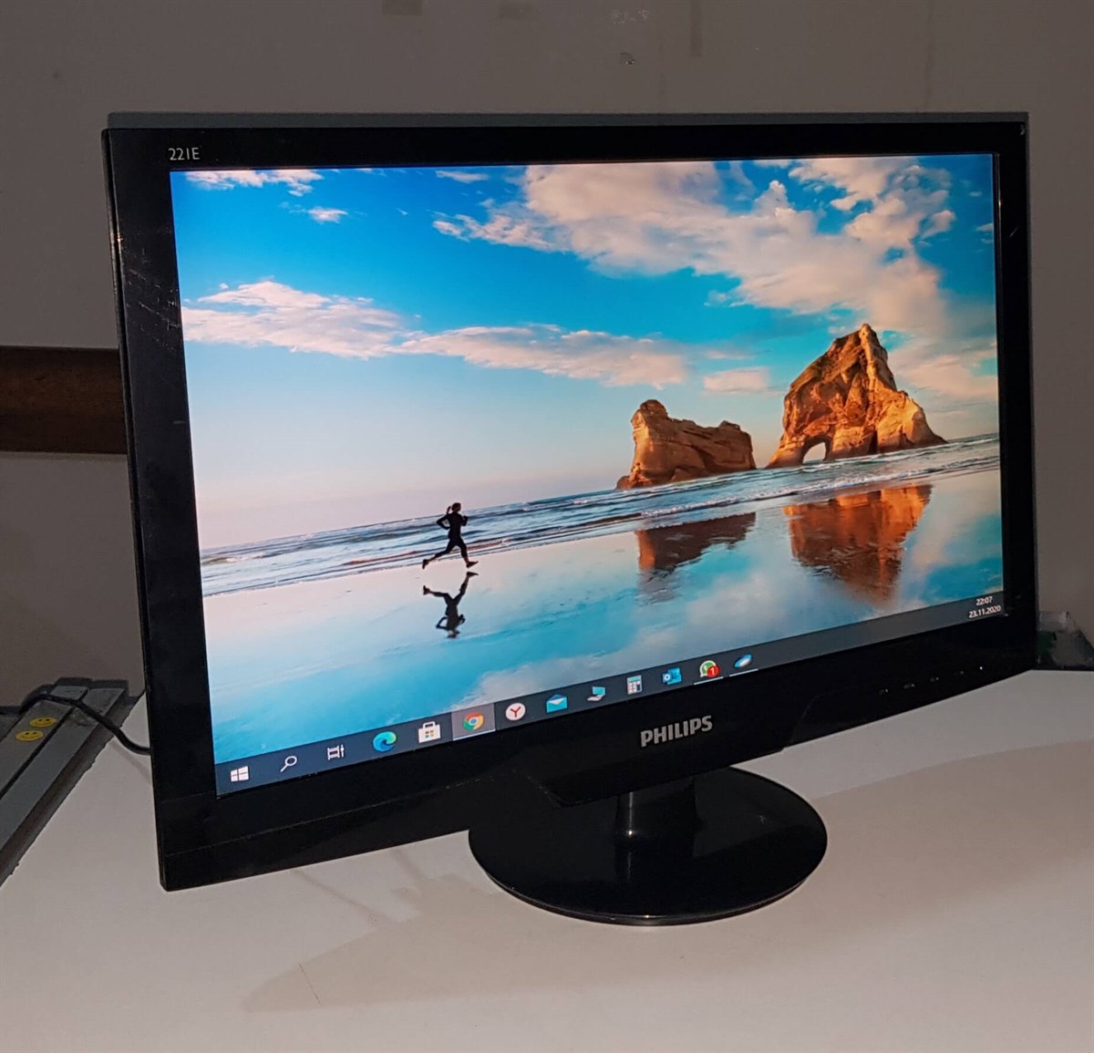 PHILIPS 221E2SB 21.5