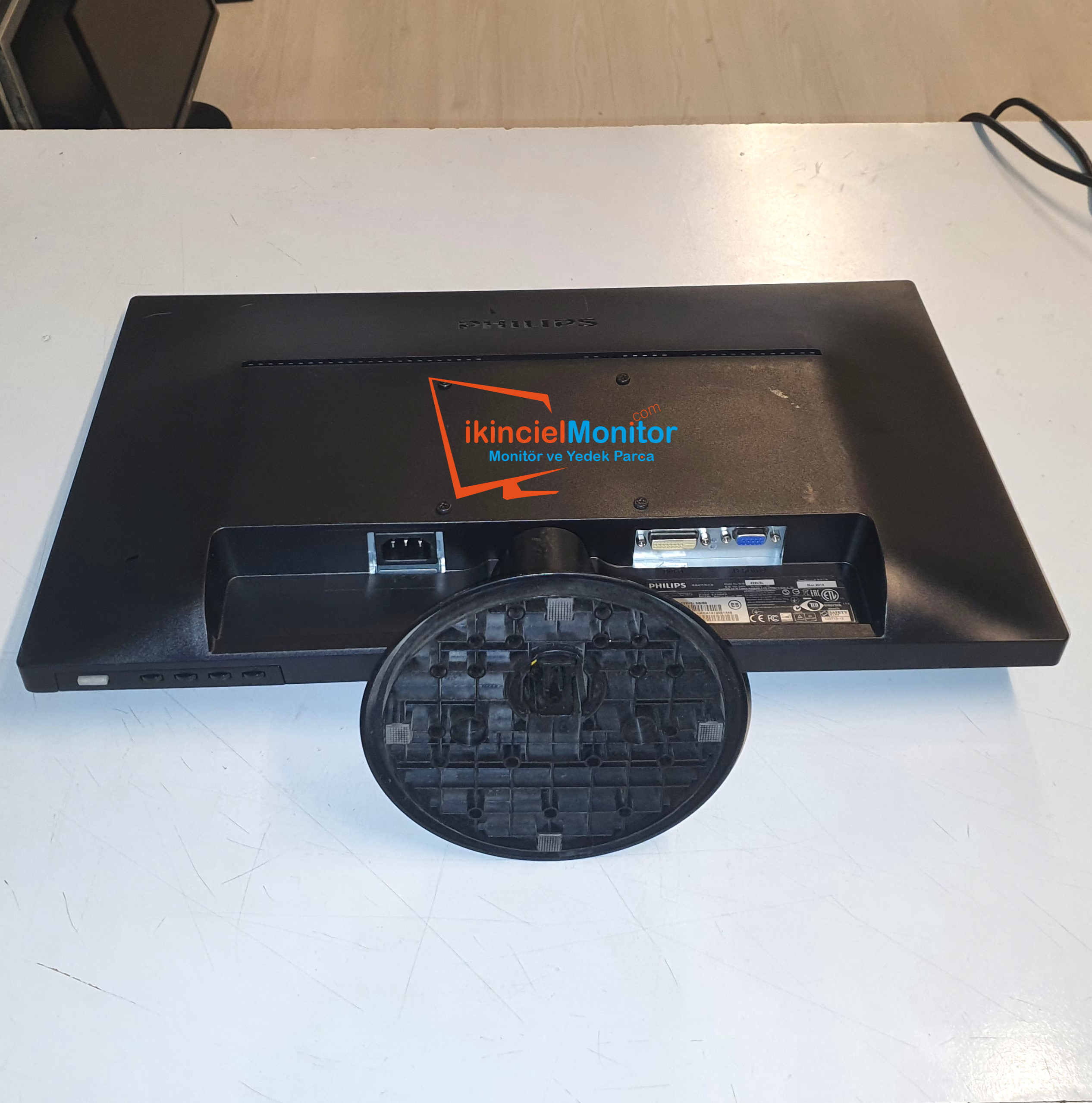 Philips 223V5L 21.5 inç VGA DVI Full HD LED Monitör