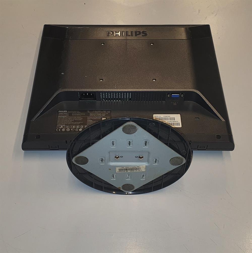 PHİLİPSPHİLİPS 170S 17 inç LCD KARE MONİTÖR 1280 X 1024 VGA ÇIKIŞLI TEMİZ2.EL Temiz MonitörPhilips 170S 17 inç Lcd Kare Kamera Monitörü | ÇetinNet Bilişim