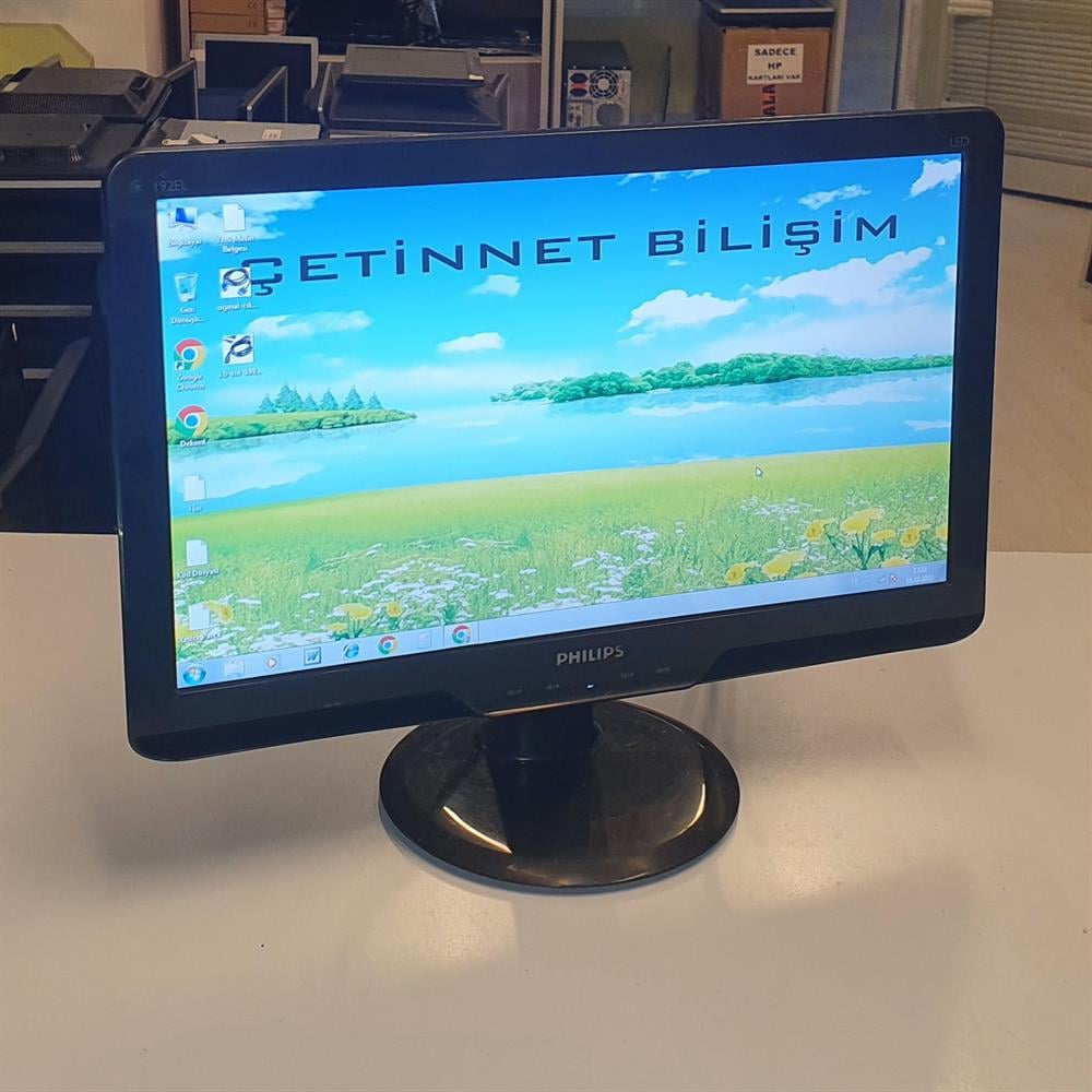 PHİLİPSPhilips 192EL 18.5 inç Led MonitörAz Defolu MonitörPhilips 192E 18.5 inç Lcd Monitör 2.El