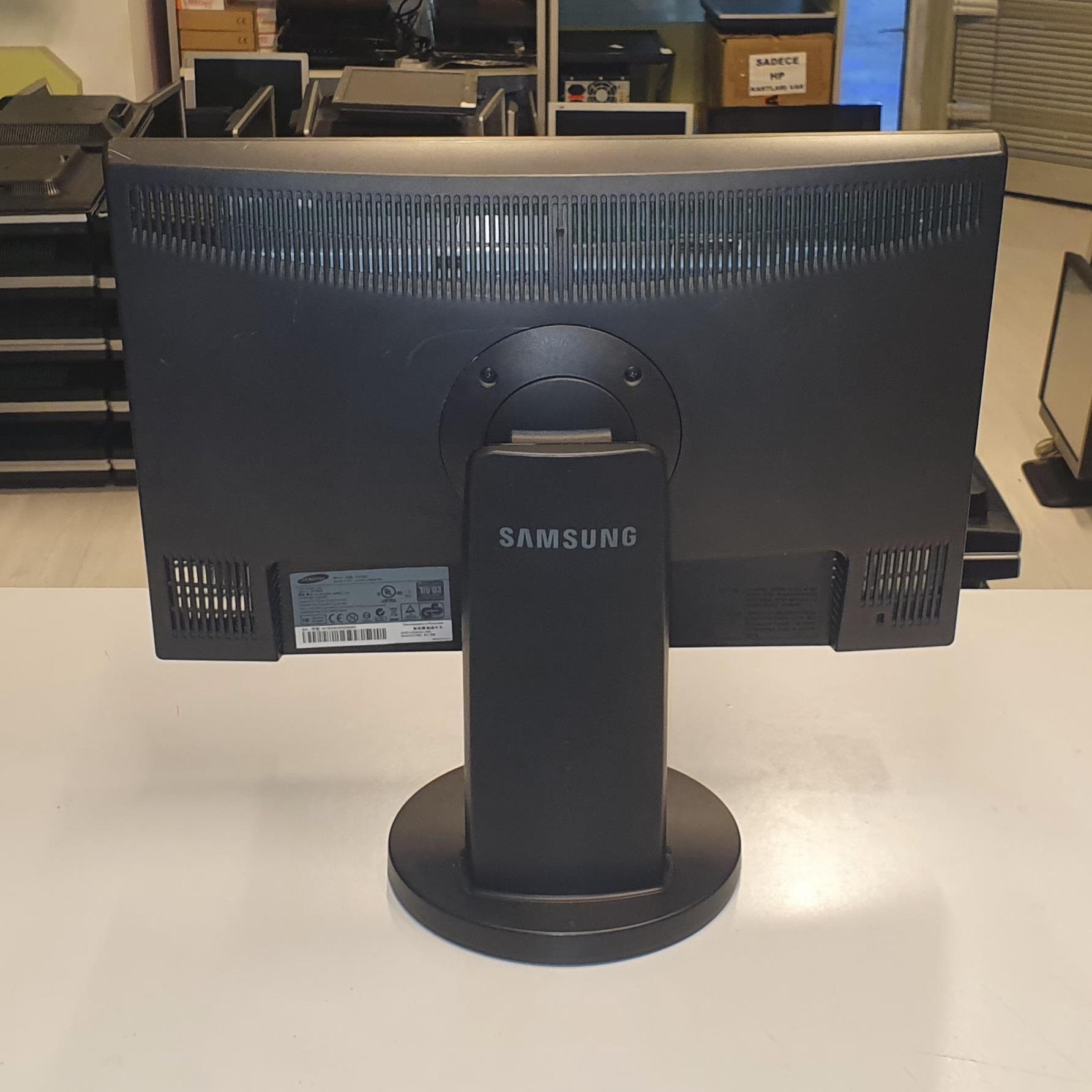 Samsung 2043BW 20 inç LCD Monitör Dikey Kullanım 2.El