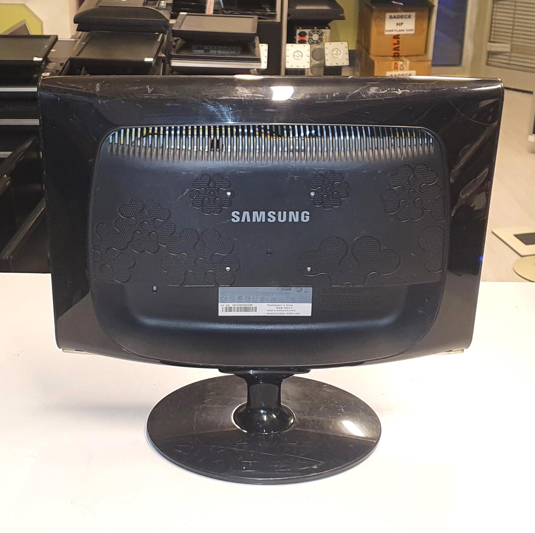 Samsung 733NW 17 inç LED Güvenlik Kamera Monitörü 2.El
