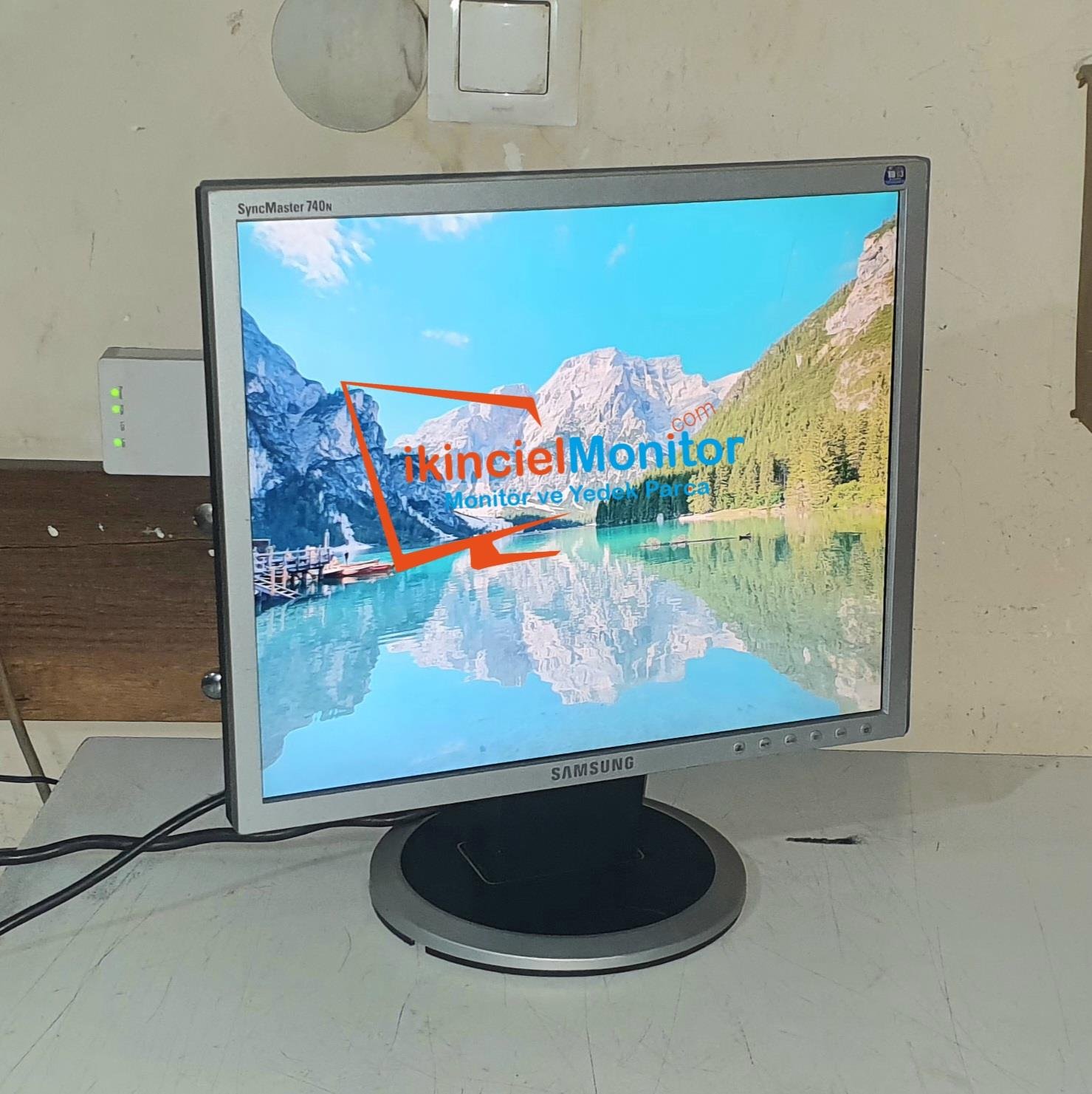 Güvenlik Kamera Monitörü SAMSUNG 17