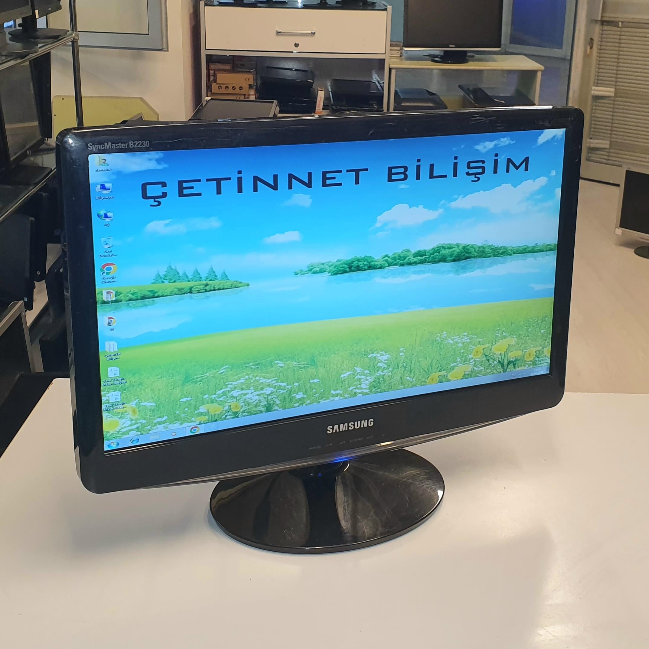 Samsung B2230n 21.5 inç LED Monitör Yenilenmiş