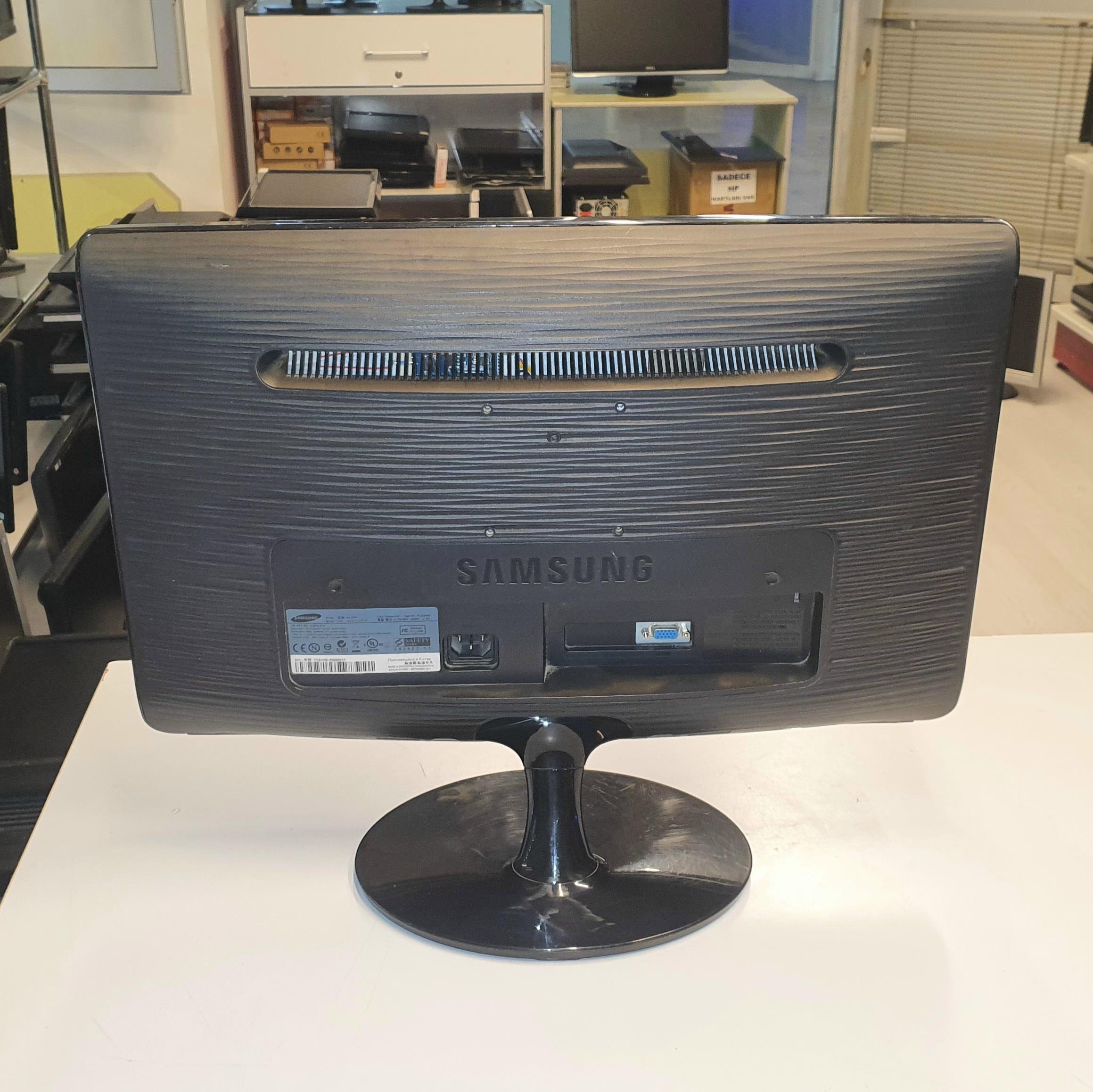 Samsung B2230n 21.5 inç LED Monitör Yenilenmiş