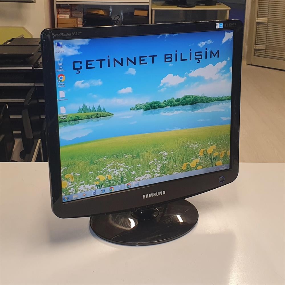 Samsung2.EL AZ KUSURLU SAMSUNG 932N 19 inç LCD KARE EKRAN GÜVENLİK KAMERA MONİTÖRÜ VGAAz Defolu MonitörSamsung 932N 19 inç Monitör Hafif Kusurlu Kamera Monitörü