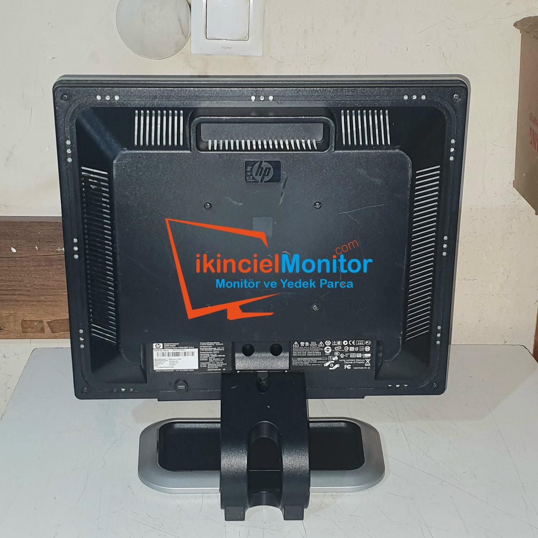 17 inç LCD Monitör HP L1710 Güvenlik Kamera Monitörü