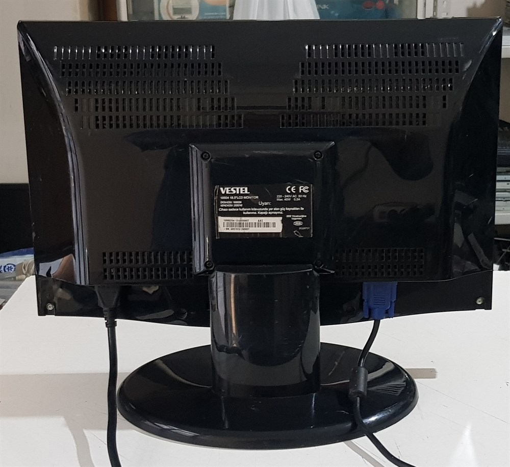 VESTEL2.El VESTEL 18.5 inç LCD WİDE DEFOLU MONİTÖR VGADefolu Monitör2.El VESTEL 18.5 inç LCD WİDE DEFOLU VGA GÜVENLİK KAMERA MONİTÖRÜ