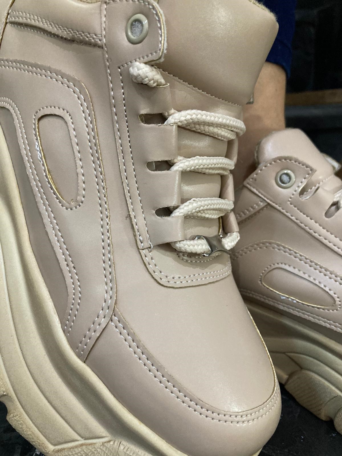 SPOR SELENA CİLT NUDE