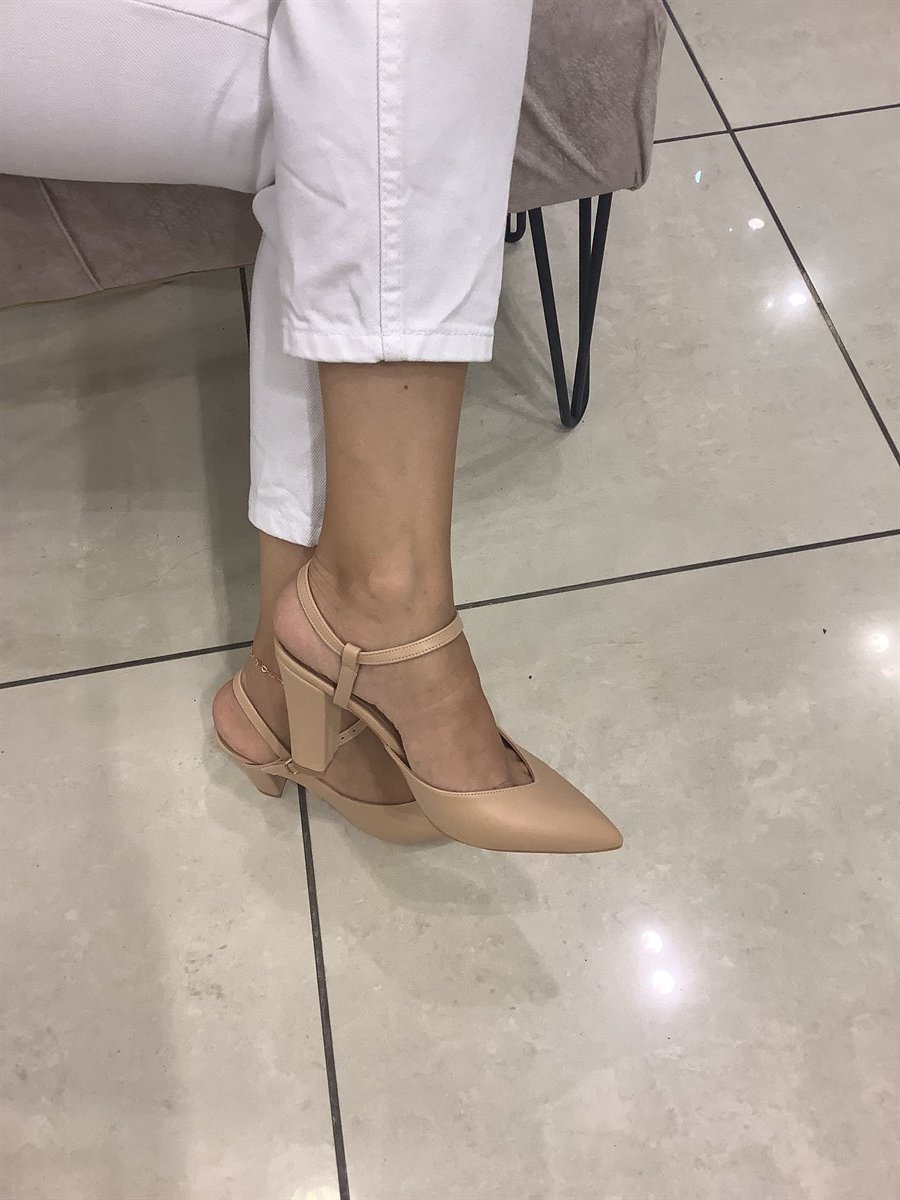 STİLETTO CİLT ARKASI AÇIK NUDE