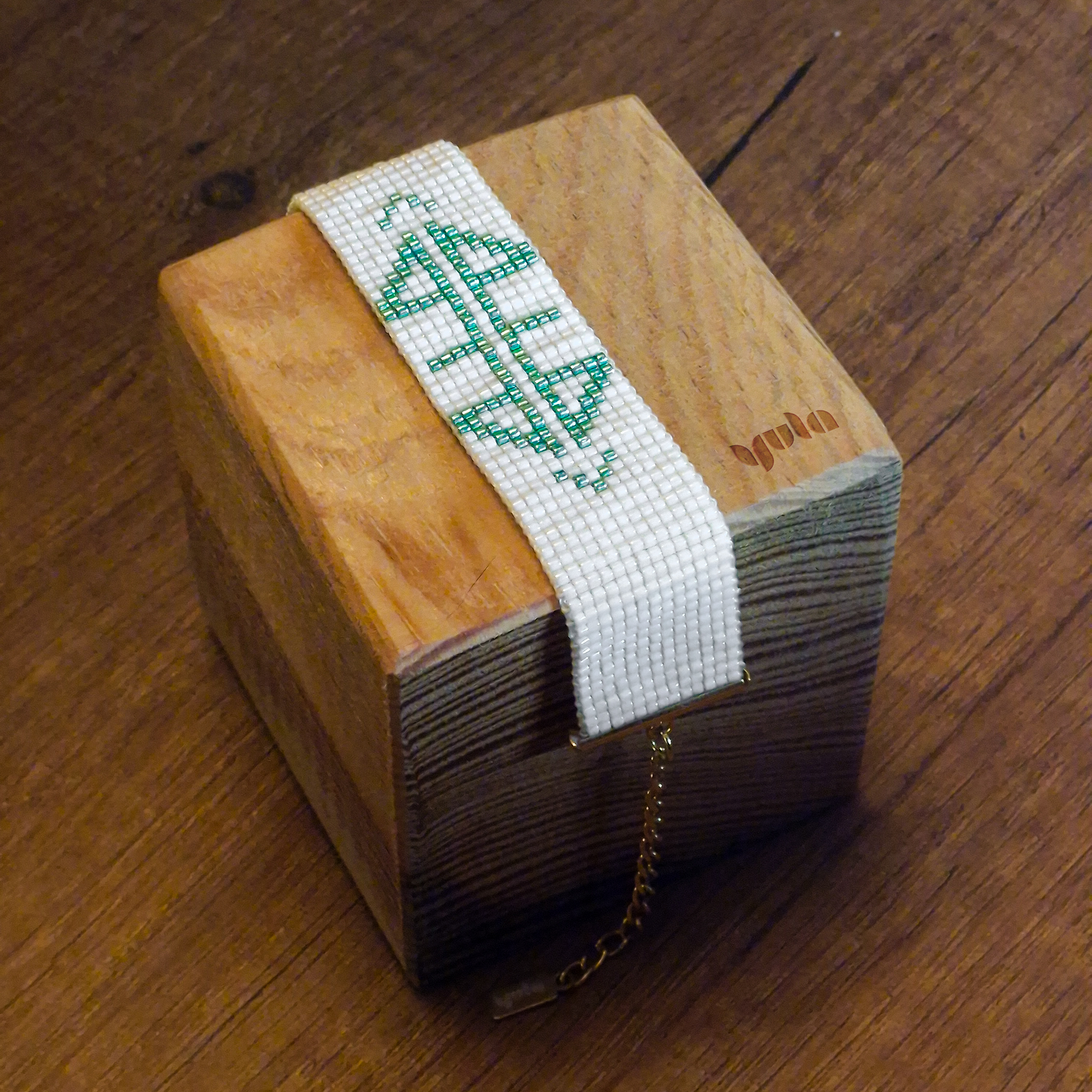 SevdiklerimizYula İstanbul | Bukağı Motifli Bileklik