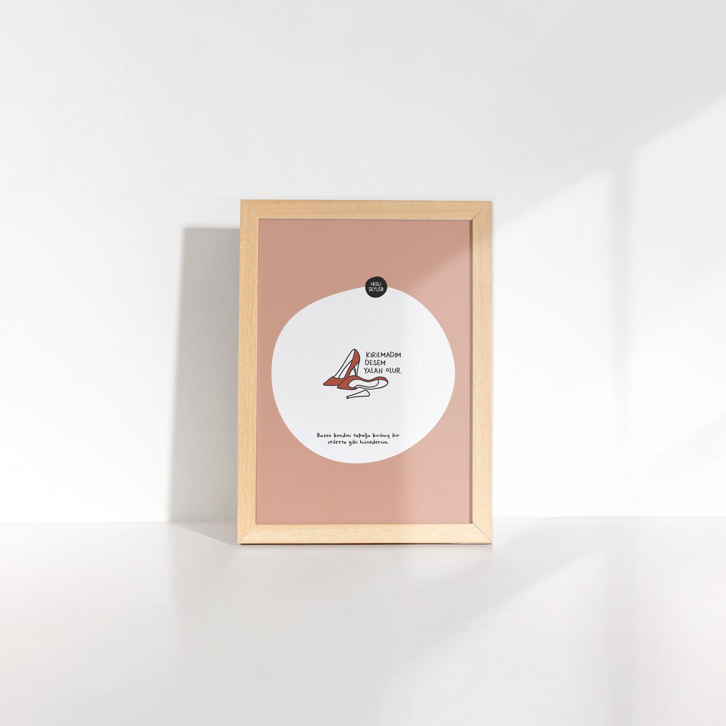 Hisli ŞeylerKırılmadım Desem Çerçeveli Mini Poster