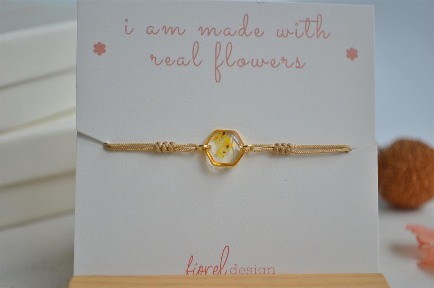 SevdiklerimizFiorel Design | Gerçek Sarı Çiçekli Altıgen Bileklik