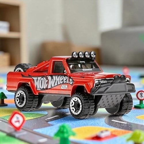 73 Jeep J10 Hot Wheels Tekli Araba