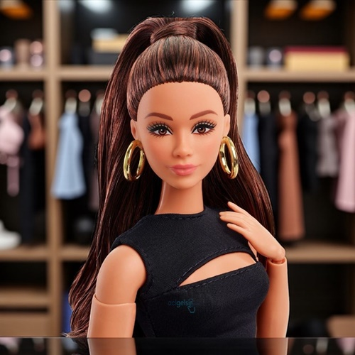 Barbie Basics İkonik Koleksiyon Bebekler Model 05