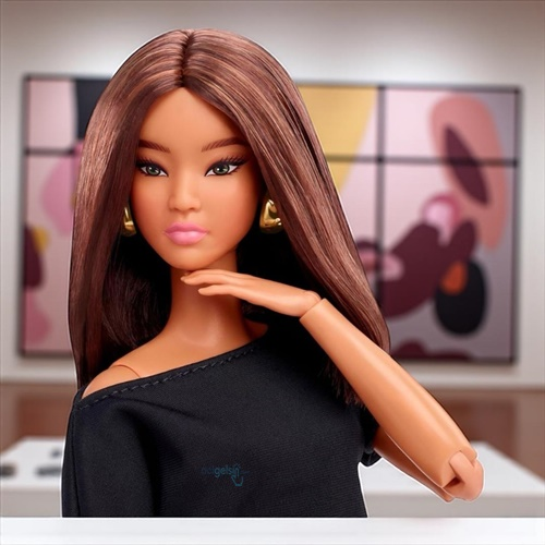 Barbie Basics İkonik Koleksiyon Bebekler Model 01