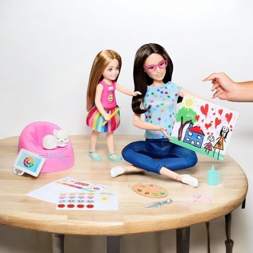 Barbie Ve Chelsea Sanat Atölyesi