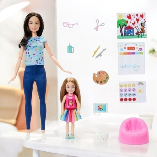 Barbie Ve Chelsea Sanat Atölyesi
