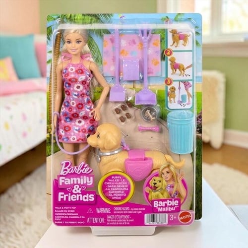 Barbie Ve Köpekçiğin Yürüyüş Zamanı Oyun Seti Jjb46