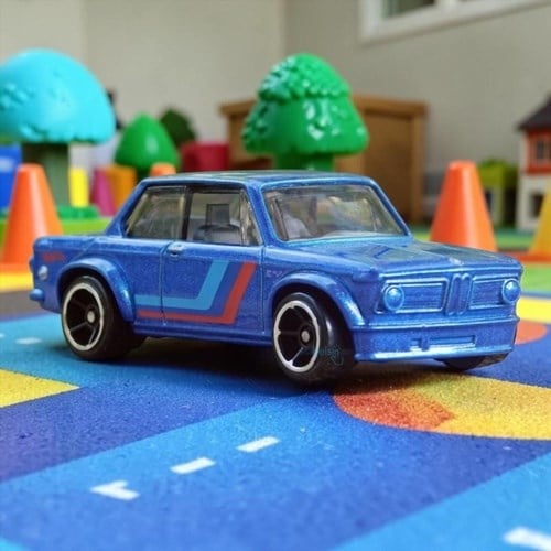 Bmw 2002 Hot Wheels Tekli Araba