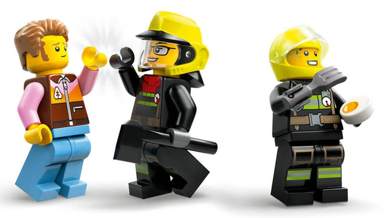 Lego City 4x4 Kurtarma Botlu İtfaiye Kamyonu