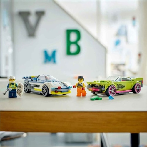 Lego City Polis Arabası Ve Spor Araba Takibi