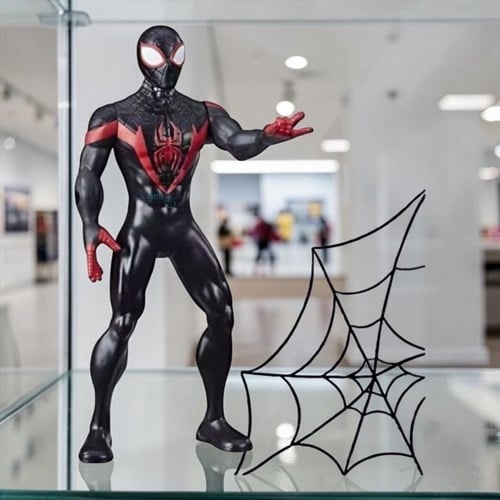 Marvel Miles Morales Aksiyon Figür 24 Cm