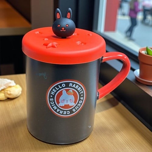 Porselen Kupa Bardak Slikon Kapaklı Rabbit Tasarım Mug