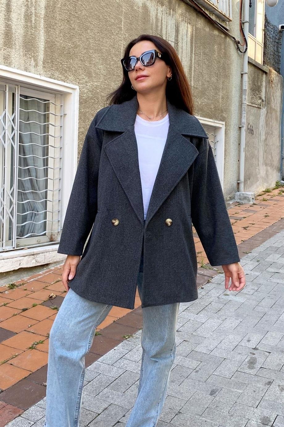 Antrasit Düğmeli Oversize Astarlı Kısa Kaşe Kaban