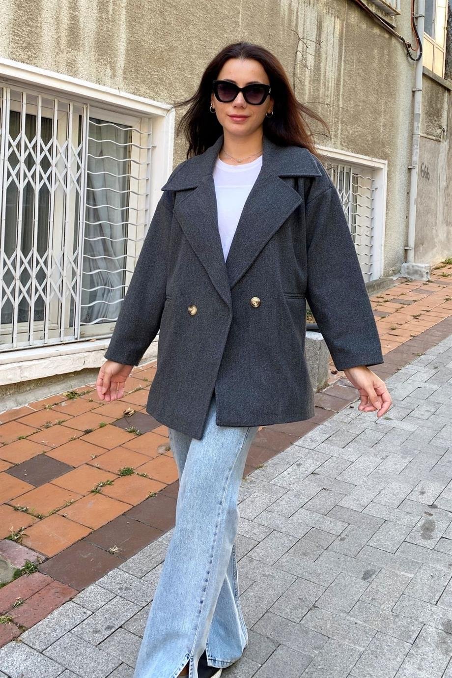 Antrasit Düğmeli Oversize Astarlı Kısa Kaşe Kaban